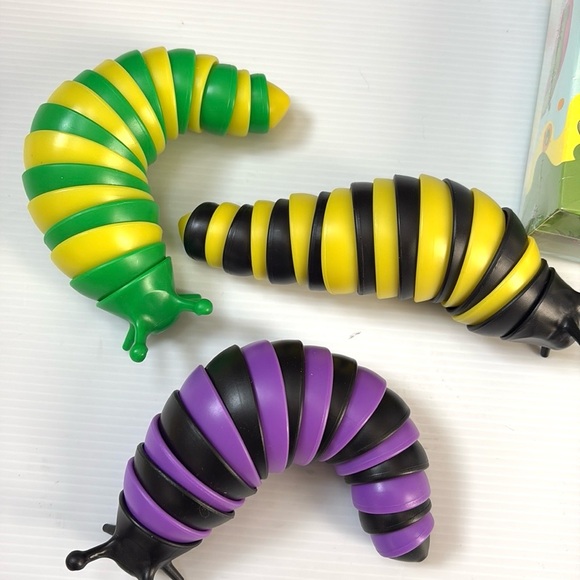 NEW Cevioce 3 PCS Fidget Sensory Toys Slug for Adults & Kids - Picture 5 of 10